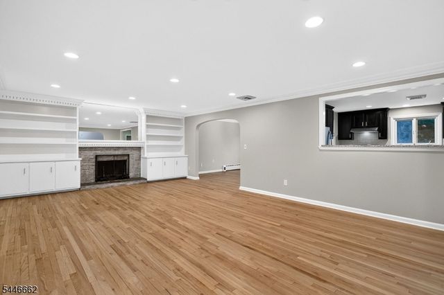 22 Franklin Blvd, Franklin Twp., NJ 08873