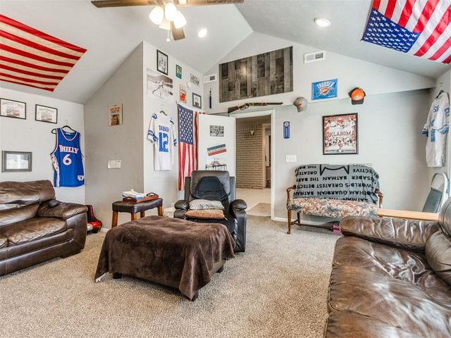 2909 N Viewpoint Drive, Midwest City, OK 73110