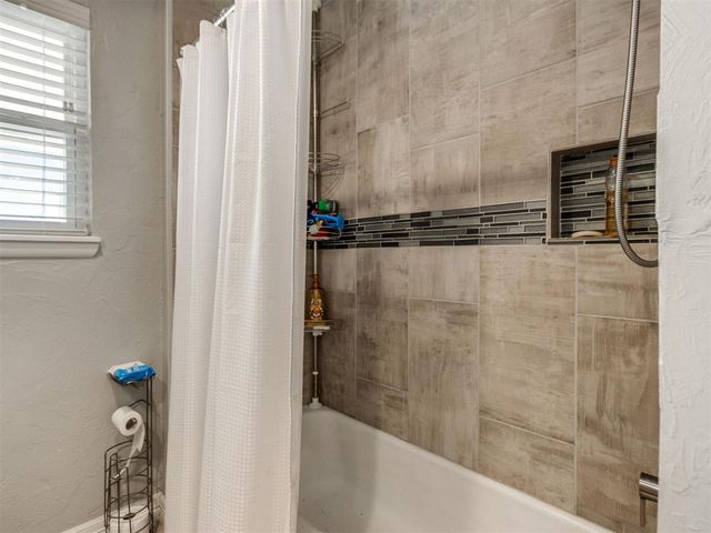 2909 N Viewpoint Drive, Midwest City, OK 73110