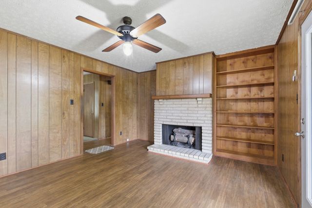 150 Mutt Rd, White Bluff, TN 37187