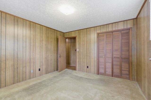 150 Mutt Rd, White Bluff, TN 37187
