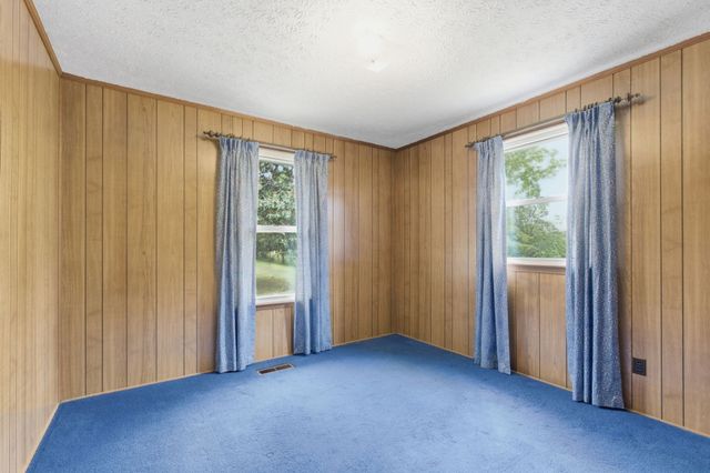 150 Mutt Rd, White Bluff, TN 37187