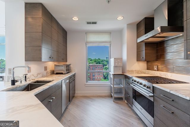 222 12th Street NE 806, Atlanta, GA 30309