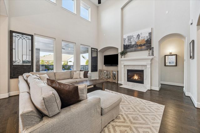 66 Footbridge Way, The Woodlands, TX 77389