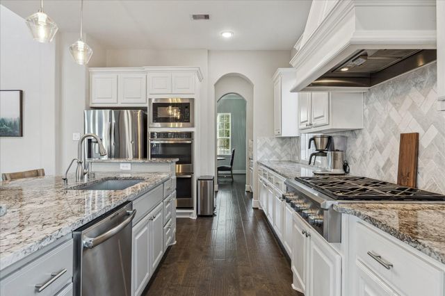 66 Footbridge Way, The Woodlands, TX 77389