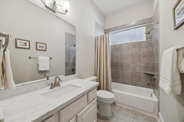 66 Footbridge Way, The Woodlands, TX 77389