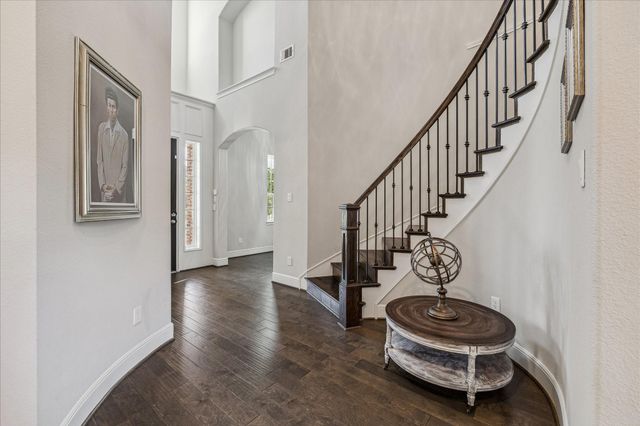 66 Footbridge Way, The Woodlands, TX 77389