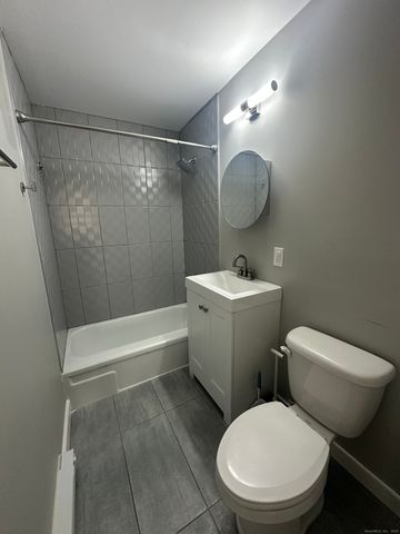 111 Sherbrooke Avenue 128, Hartford, CT 06106