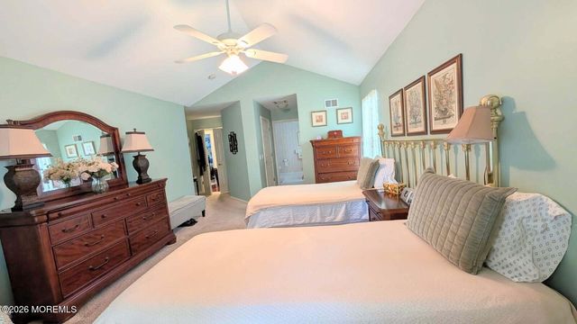 136 Skyline Drive, Lakewood, NJ 08701