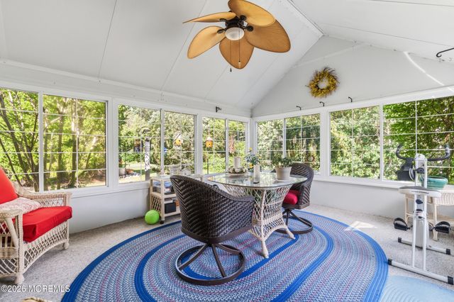 136 Skyline Drive, Lakewood, NJ 08701