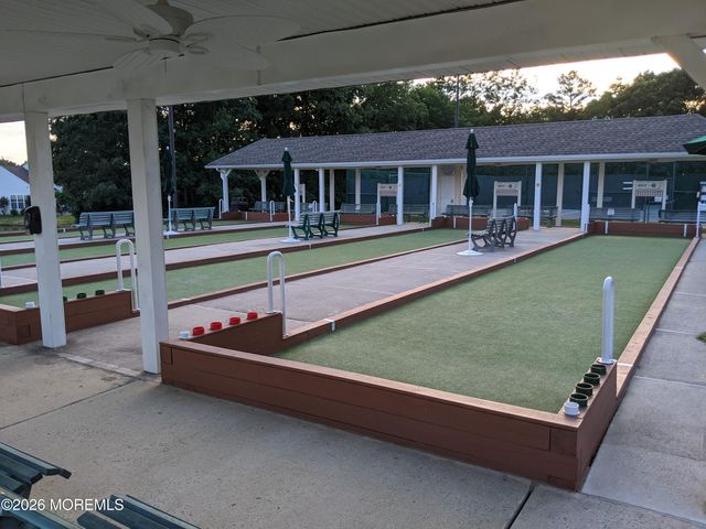 136 Skyline Drive, Lakewood, NJ 08701