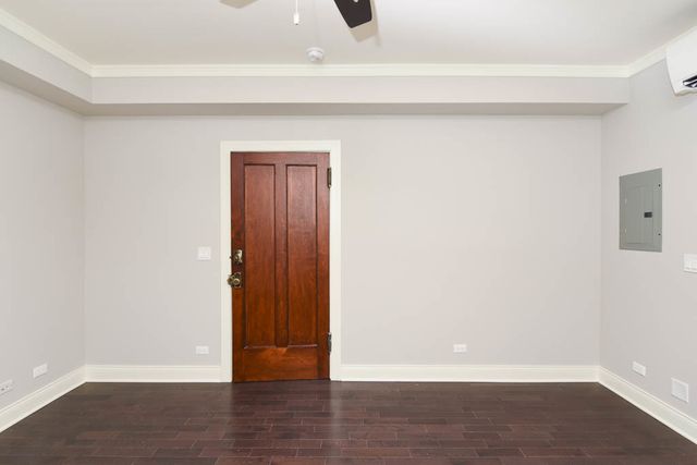 640 W WRIGHTWOOD Avenue 211, Chicago, IL 60614