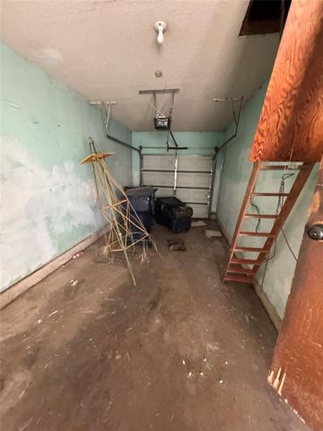 4805 S Shallow Brook Drive, Oklahoma City, OK 73129