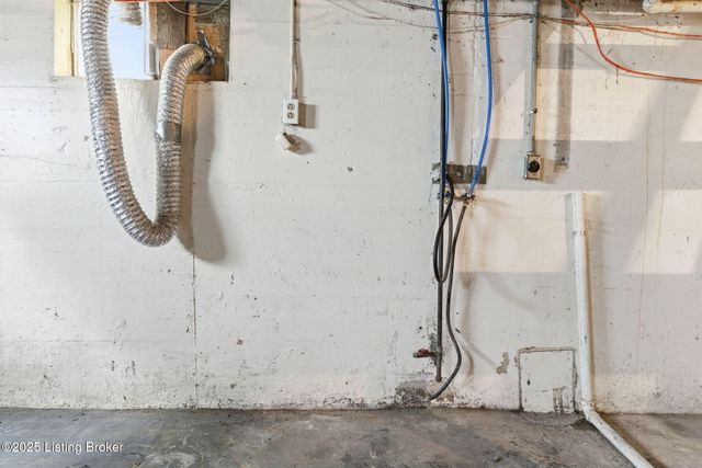 1119 W Ashland Ave, Louisville, KY 40215