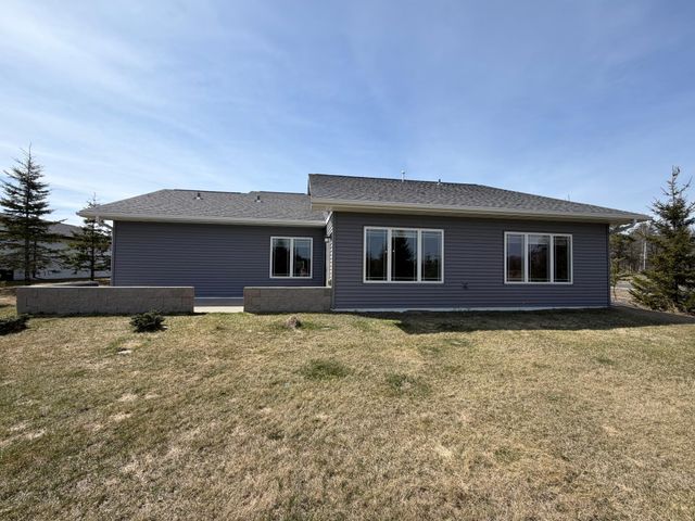 2008 Whiting Road NW 40, Bemidji, MN 56601