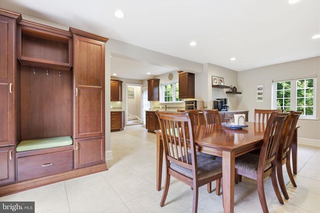 719 WINDING RD, Jenkintown, PA 19046