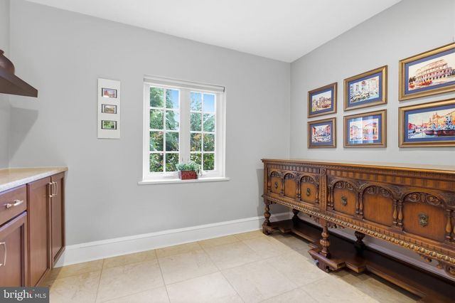 719 WINDING RD, Jenkintown, PA 19046
