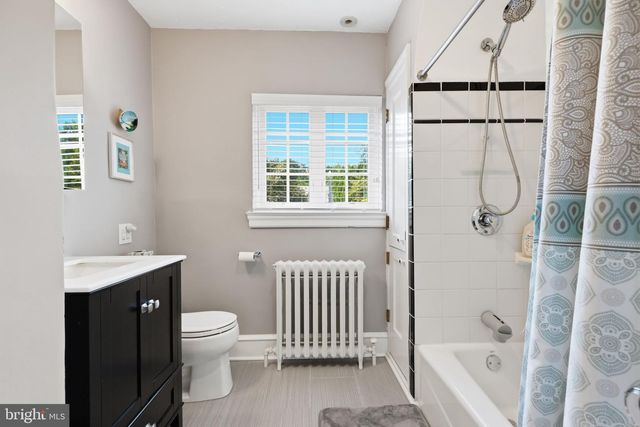 719 WINDING RD, Jenkintown, PA 19046
