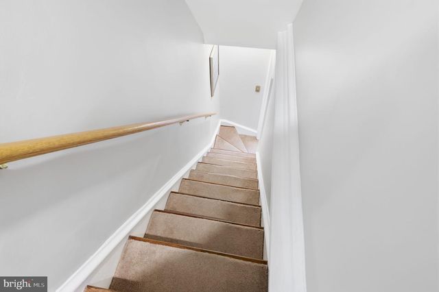 719 WINDING RD, Jenkintown, PA 19046