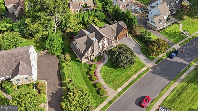 719 WINDING RD, Jenkintown, PA 19046
