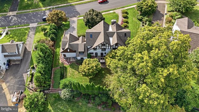 719 WINDING RD, Jenkintown, PA 19046