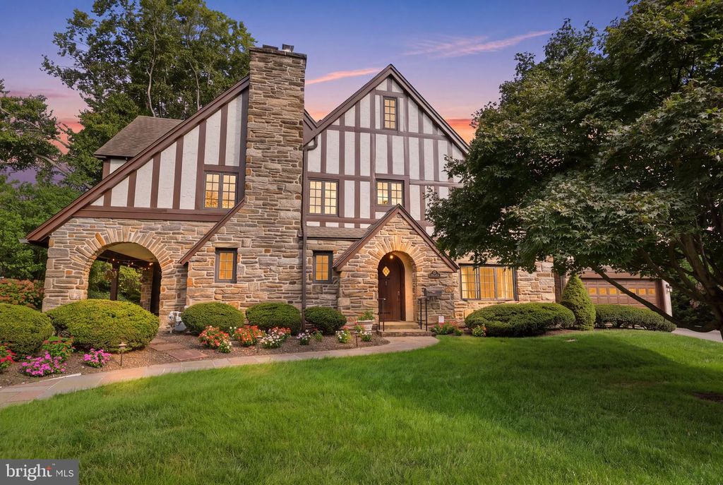719 WINDING RD, Jenkintown, PA 19046