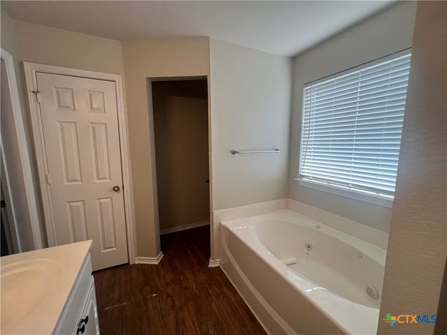 2130 Jasons West Court, New Braunfels, TX 78130