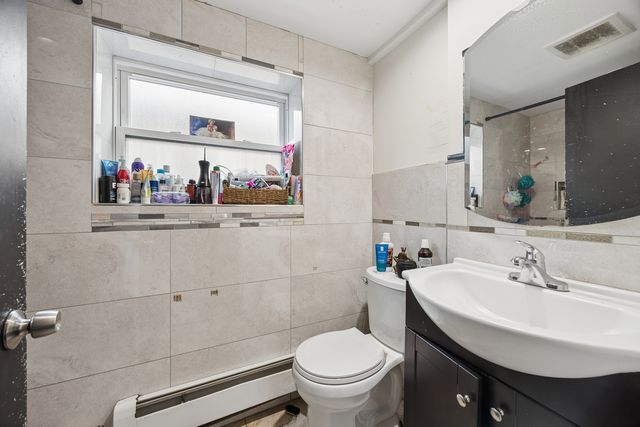 2209 N Long Avenue, Chicago, IL 60639
