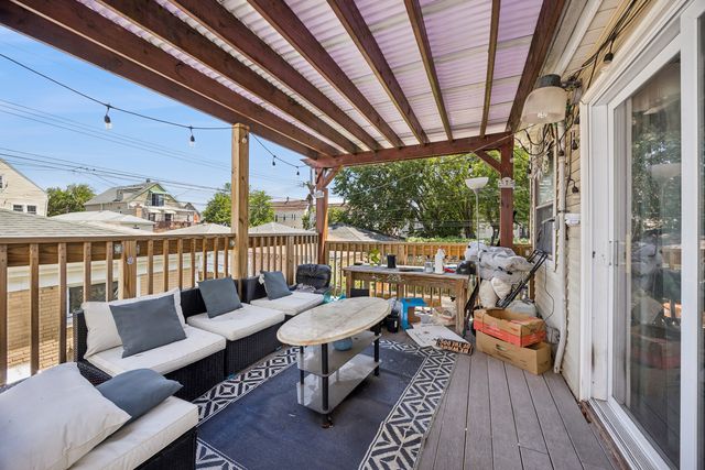 2209 N Long Avenue, Chicago, IL 60639