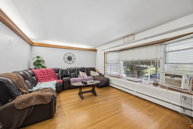 2209 N Long Avenue, Chicago, IL 60639