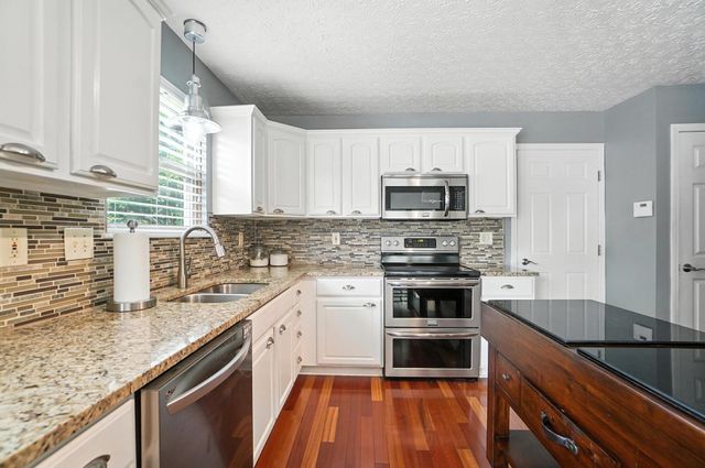 4598 Tylar Chase, Grove City, OH 43123
