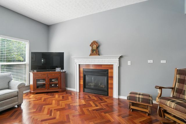 4598 Tylar Chase, Grove City, OH 43123