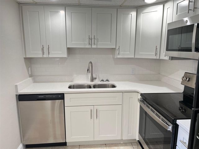 2671 OAK PARK WAY 113, Orlando, FL 32822