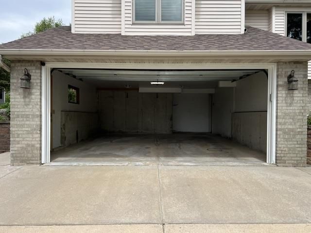 10864 Blue Mountain Avenue, Blue Mounds, WI 53517