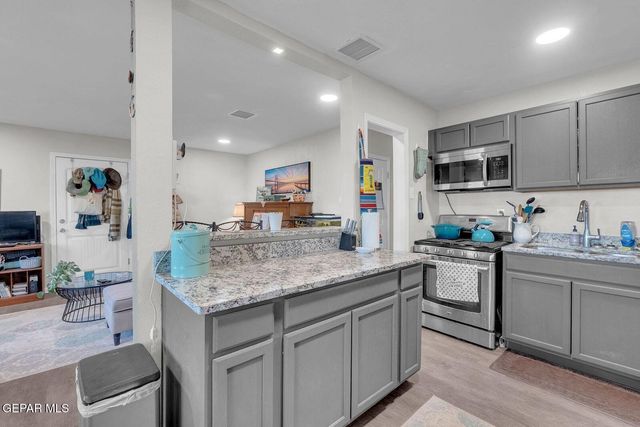 9301 SALISBURY Drive, El Paso, TX 79924