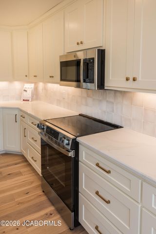 735 SARDONYX DRIVE, Jefferson City, MO 65109