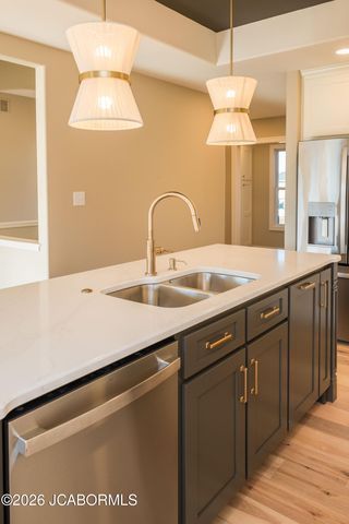 735 SARDONYX DRIVE, Jefferson City, MO 65109