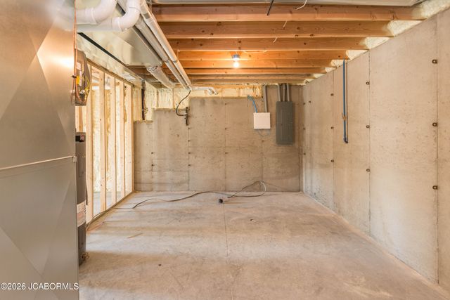 735 SARDONYX DRIVE, Jefferson City, MO 65109