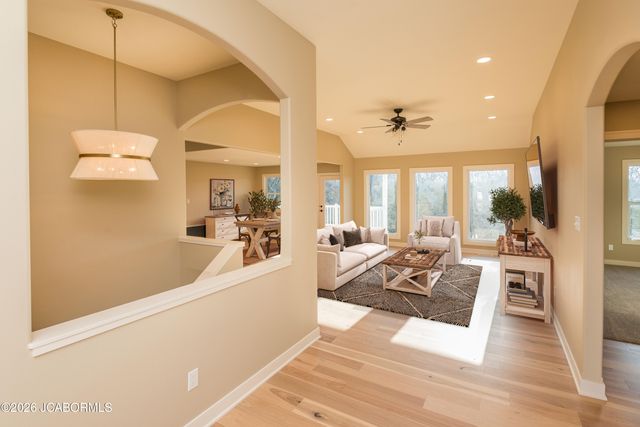 735 SARDONYX DRIVE, Jefferson City, MO 65109