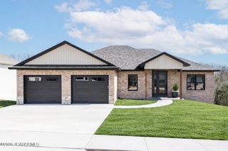 735 SARDONYX DRIVE, Jefferson City, MO 65109