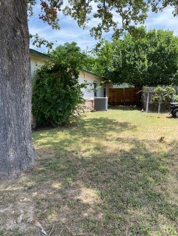 108 Dover Dr, Kerrville, TX 78028