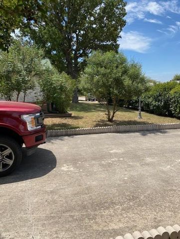 108 Dover Dr, Kerrville, TX 78028