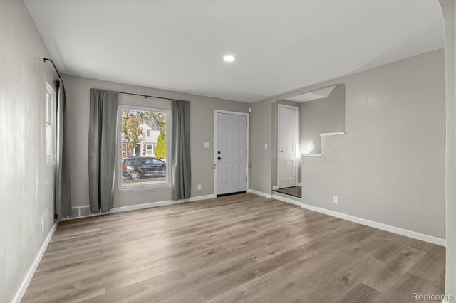 10838 Nottingham Road, Detroit, MI 48224