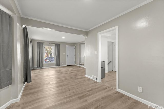 10838 Nottingham Road, Detroit, MI 48224