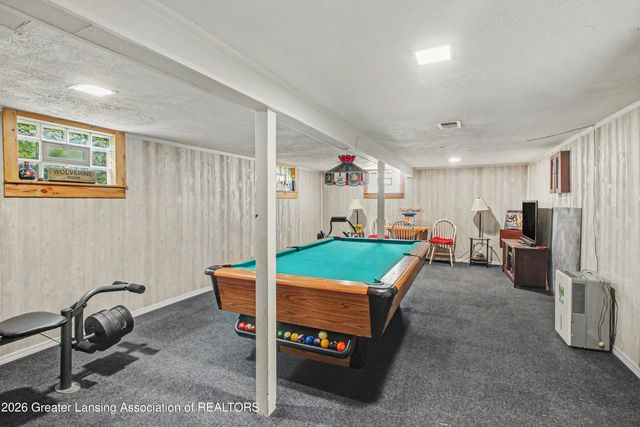 8306 W St Joe Highway, Lansing, MI 48917