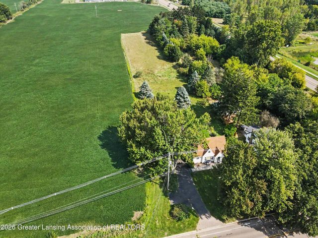 8306 W St Joe Highway, Lansing, MI 48917