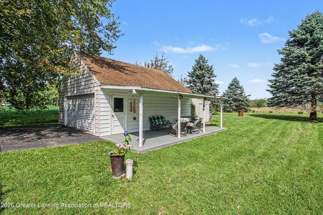 8306 W St Joe Highway, Lansing, MI 48917