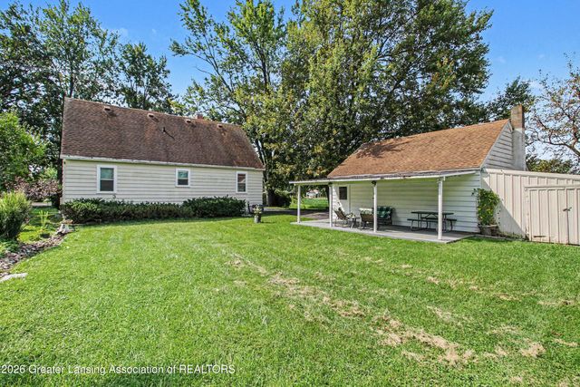 8306 W St Joe Highway, Lansing, MI 48917