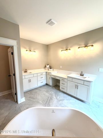 4365 Edison Drive, Nesbit, MS 38651