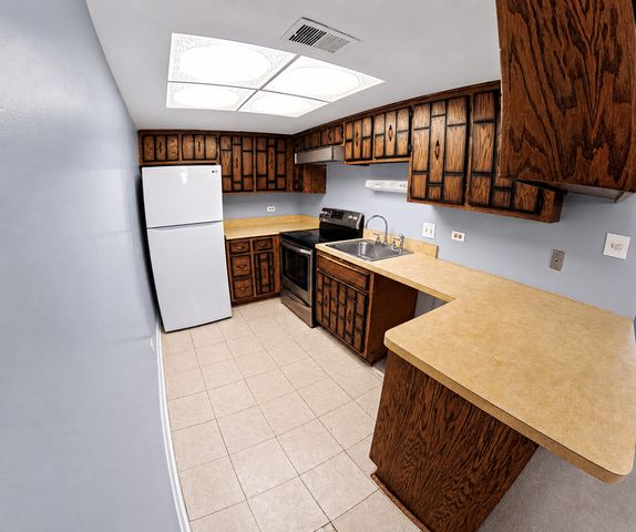 820 Elder Road C314, Homewood, IL 60430